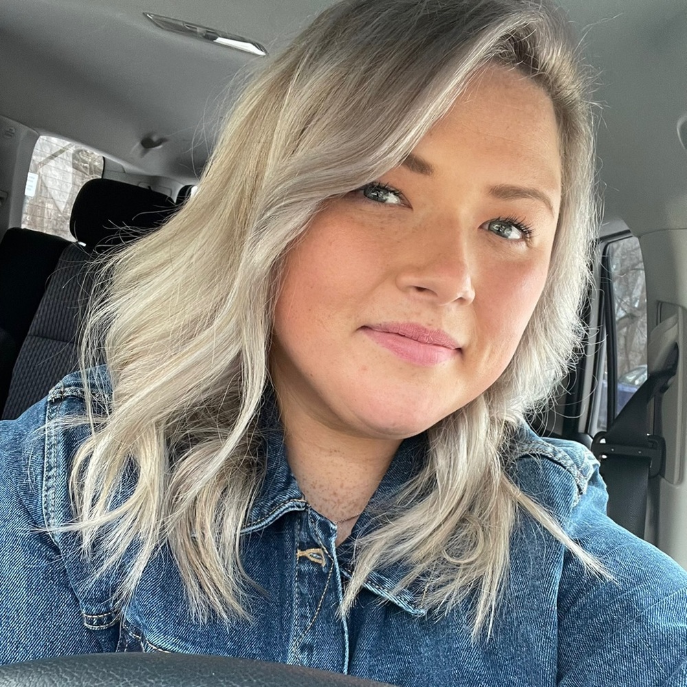 Meet your Posher, Amanda